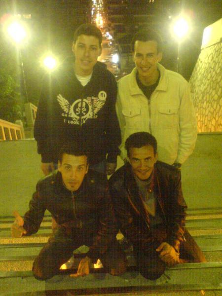 a3ze assdi9a fi patras alyounaniya 