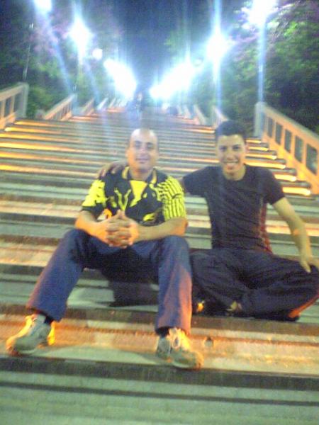 amdakl lmlih aziz biougra